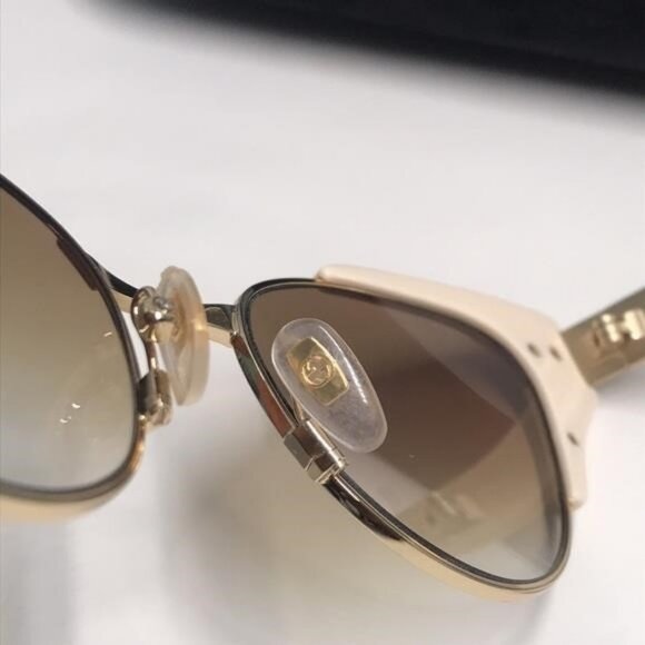 New Authentic Gucci GG0522S 005 Cat-Eye Sunglasses Ivory Brown Gradient - Picture 12 of 12